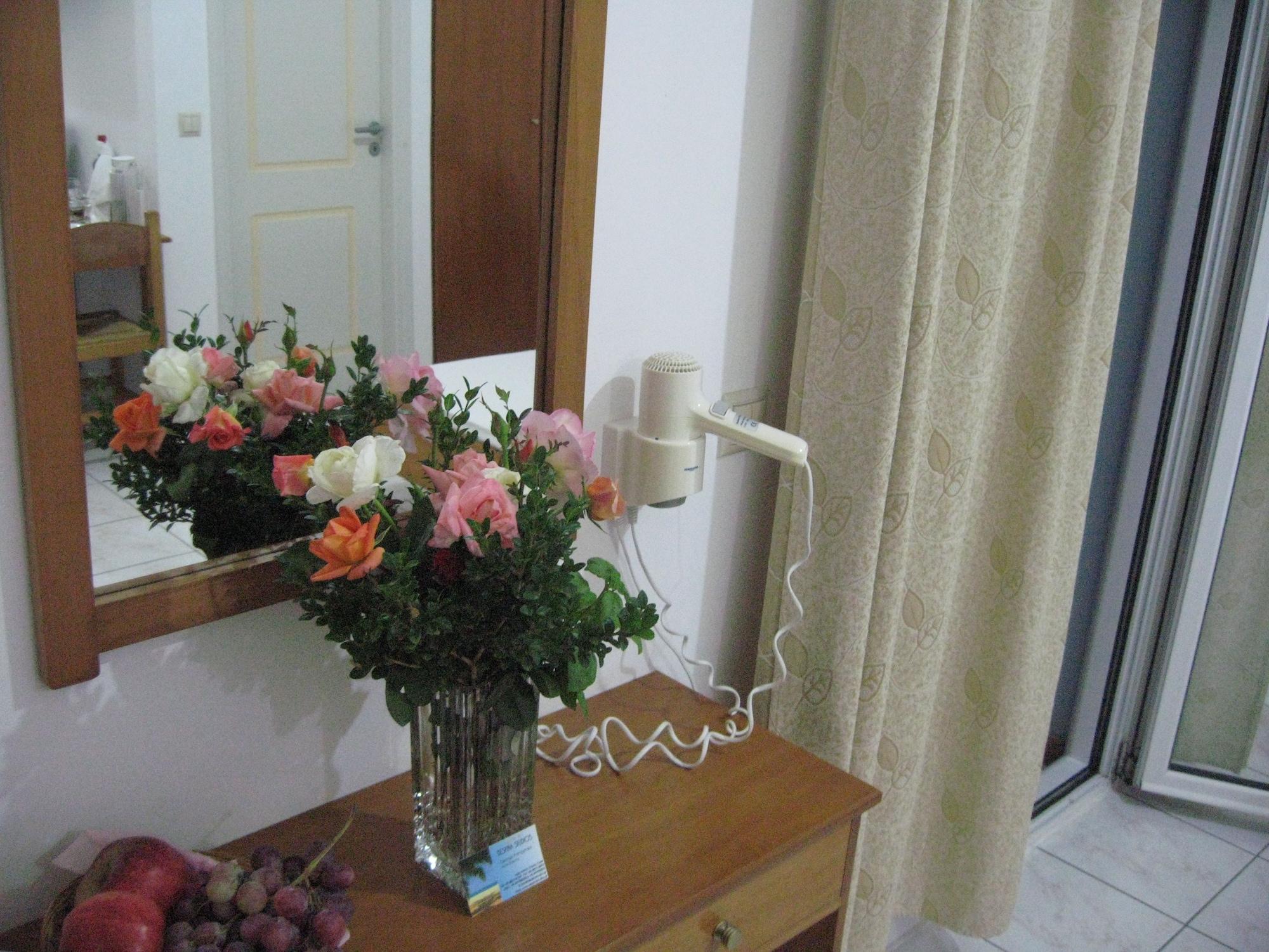 Despina Studios Agia Marina Extérieur photo