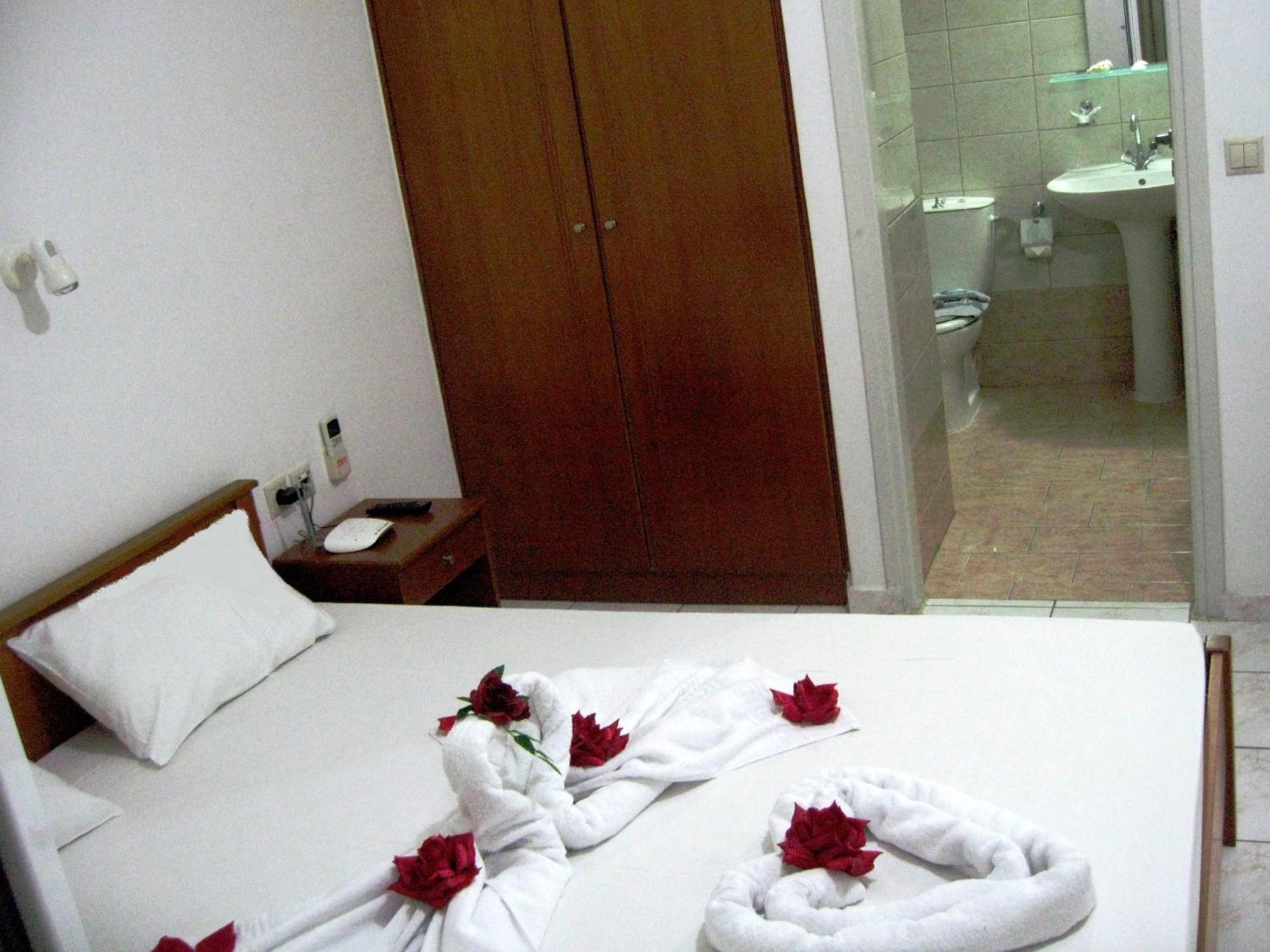 Despina Studios Agia Marina Chambre photo
