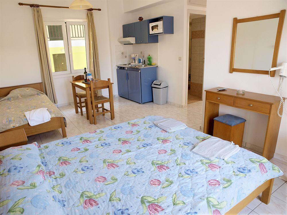 Despina Studios Agia Marina Extérieur photo